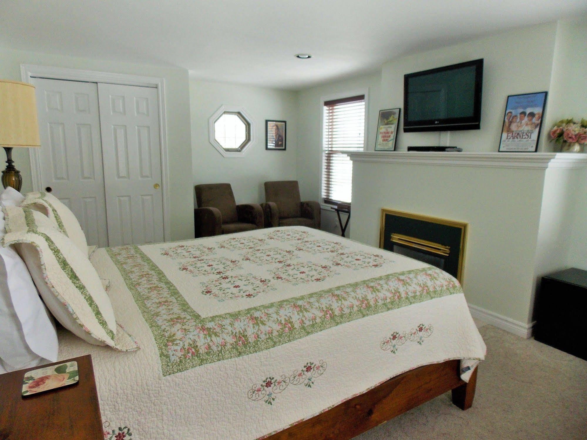 Finlay House Bed And Breakfast Niagara - On - The - Lake Eksteriør billede